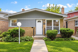 Photo of 9136 S Union Avenue Chicago IL 60620