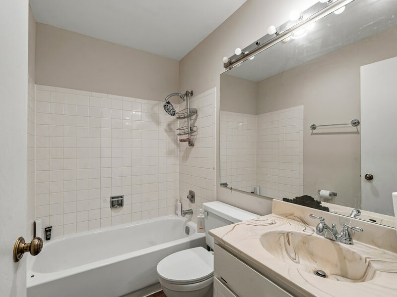 5116 Coventry Lane Gurnee IL 60031
