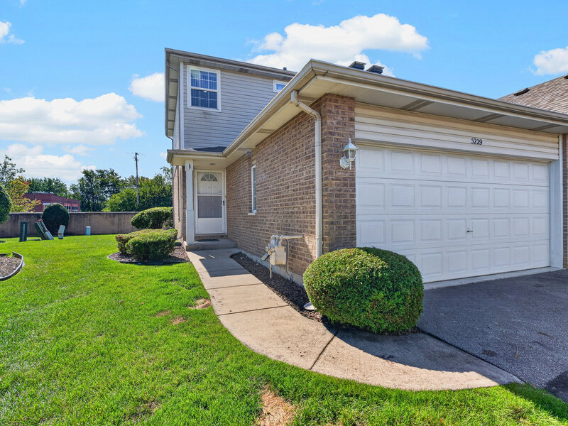 5229 W Mint Julip Drive Alsip IL 60803