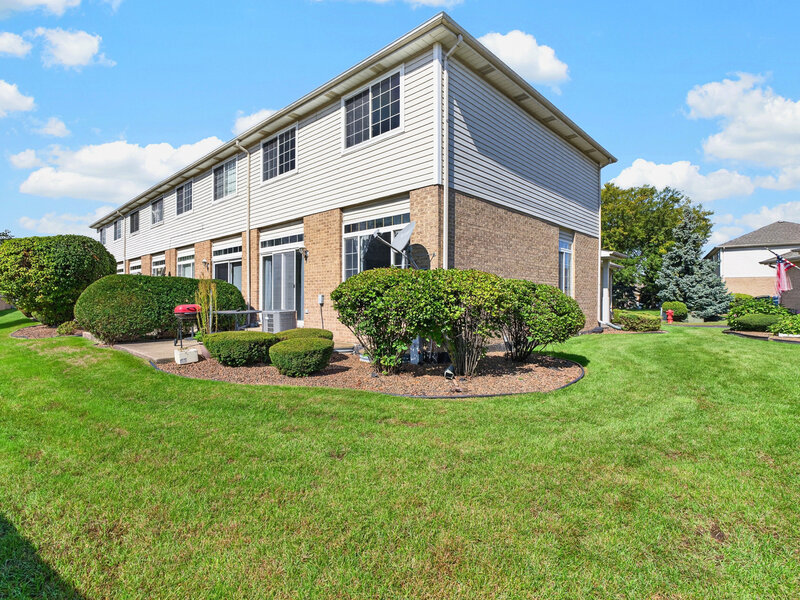 5229 W Mint Julip Drive Alsip IL 60803
