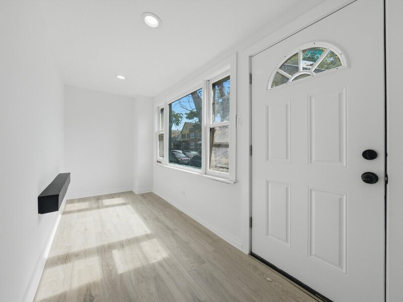 710 E 92nd Place Chicago IL 60619