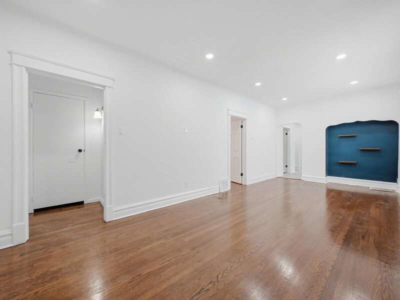 710 E 92nd Place Chicago IL 60619