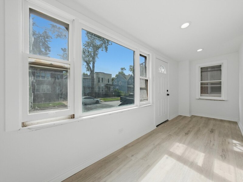710 E 92nd Place Chicago IL 60619