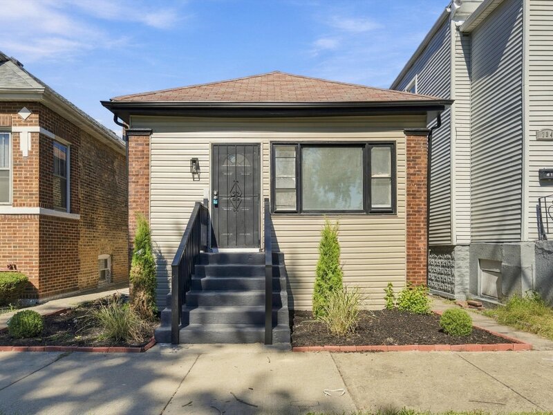 710 E 92nd Place Chicago IL 60619