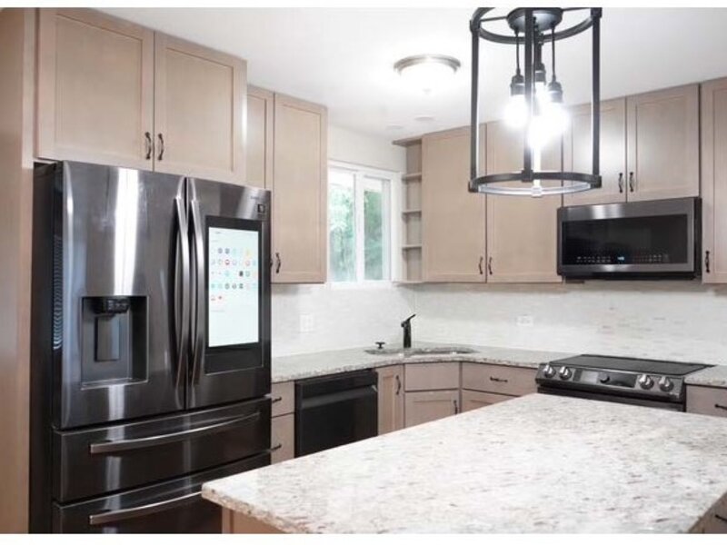 162 Thunderbird Trail Carol Stream IL 60188