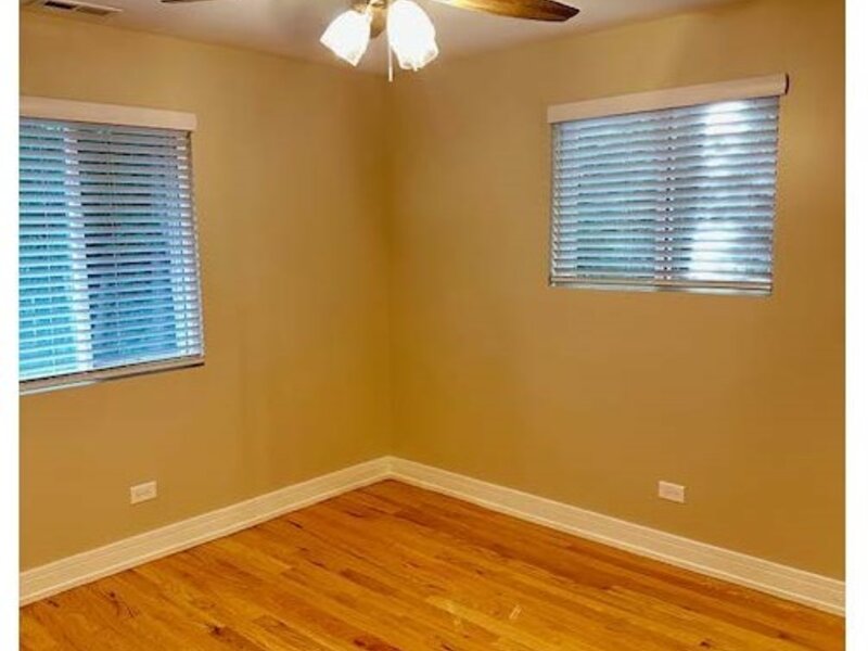 162 Thunderbird Trail Carol Stream IL 60188