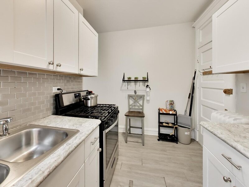 4822 W Hutchinson Street Chicago IL 60641