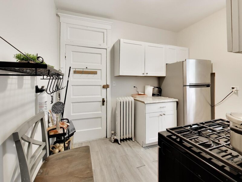 4822 W Hutchinson Street Chicago IL 60641