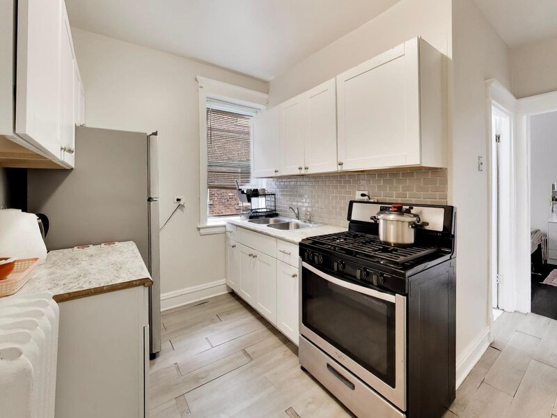 4822 W Hutchinson Street Chicago IL 60641