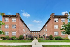 Photo of 4822 W Hutchinson Street Chicago IL 60641 Unit 9B