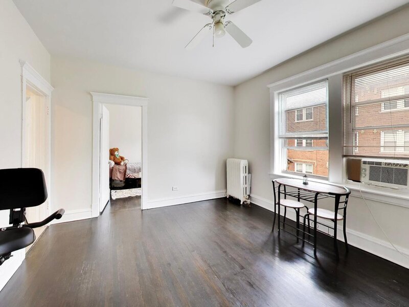 4822 W Hutchinson Street Chicago IL 60641
