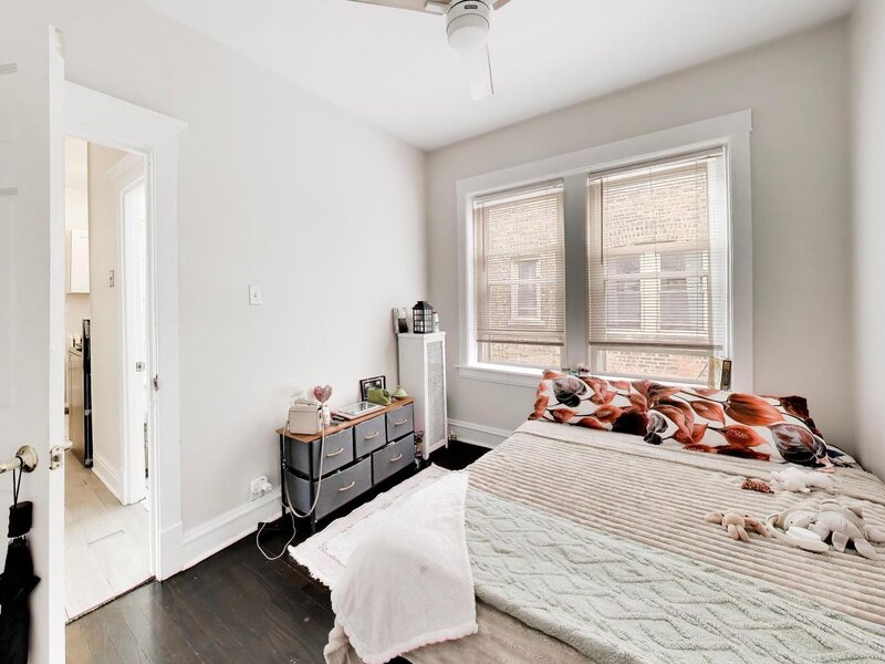 4822 W Hutchinson Street Chicago IL 60641
