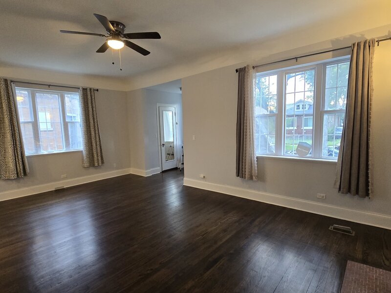 7951 S Blackstone Avenue Chicago IL 60619