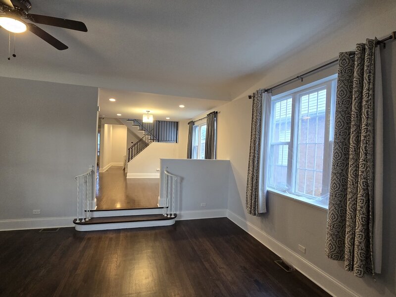 7951 S Blackstone Avenue Chicago IL 60619
