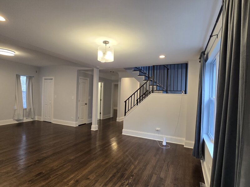 7951 S Blackstone Avenue Chicago IL 60619