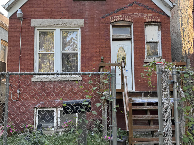 2724 S Troy Street Chicago IL 60623