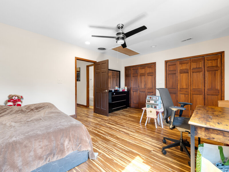 7417 S Sangamon Street Chicago IL 60621