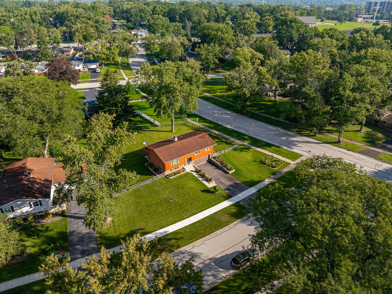 588 Kohley Road Lisle IL 60532