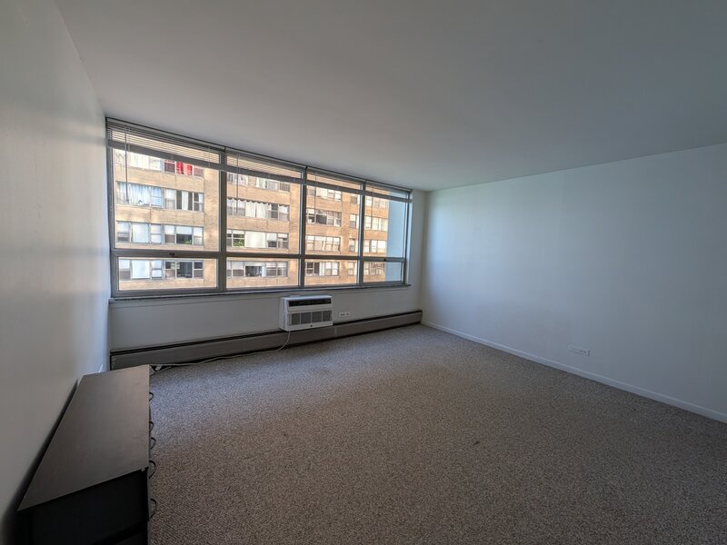 6171 N Sheridan Road Chicago IL 60660