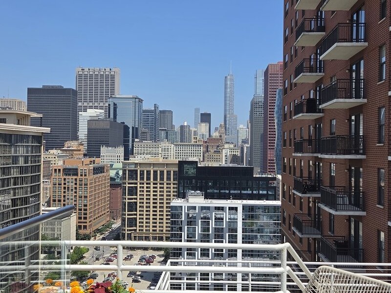 40 E 9th Street Chicago IL 60605