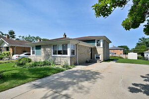 Photo of 1032 Daniel Drive Bensenville IL 60106