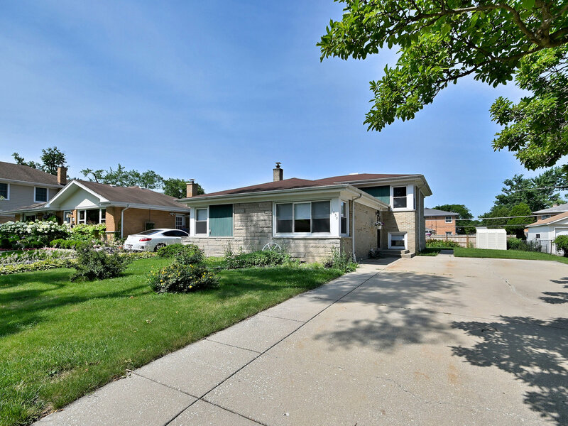 1032 Daniel Drive Bensenville IL 60106