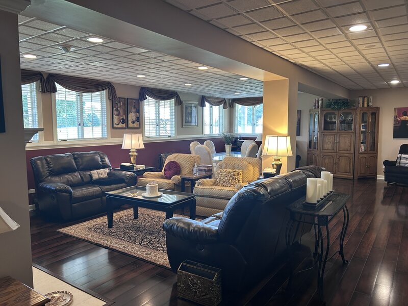 8 Canterbury Court Lake In The Hills IL 60156