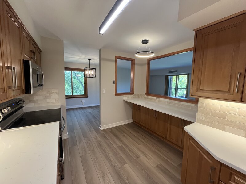 1615 E Central Road Arlington Heights IL 60005