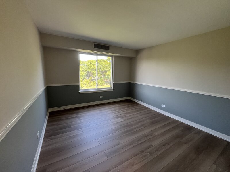 1615 E Central Road Arlington Heights IL 60005