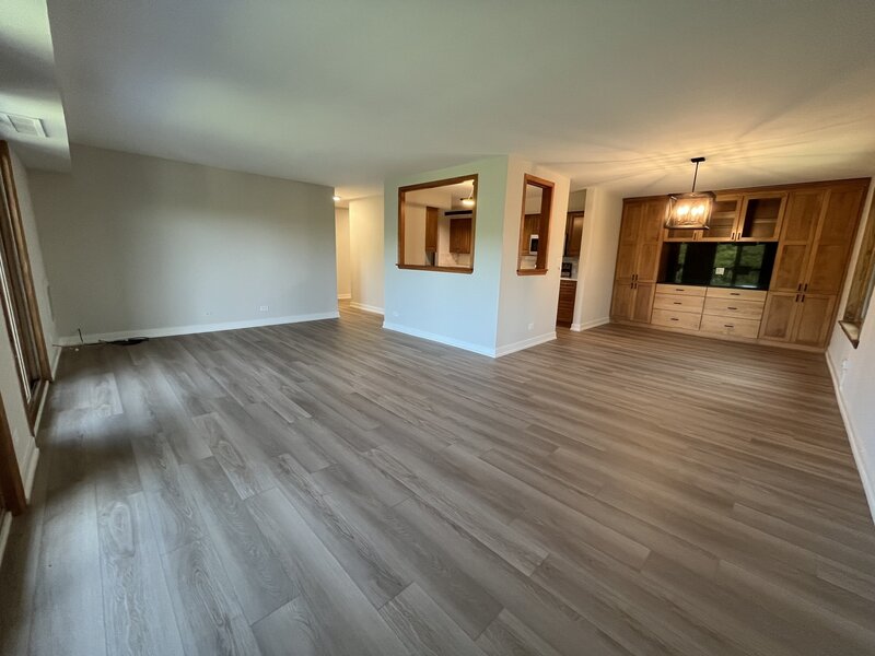 1615 E Central Road Arlington Heights IL 60005
