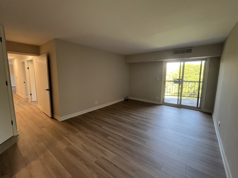 1615 E Central Road Arlington Heights IL 60005