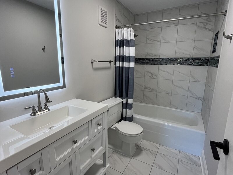 1615 E Central Road Arlington Heights IL 60005