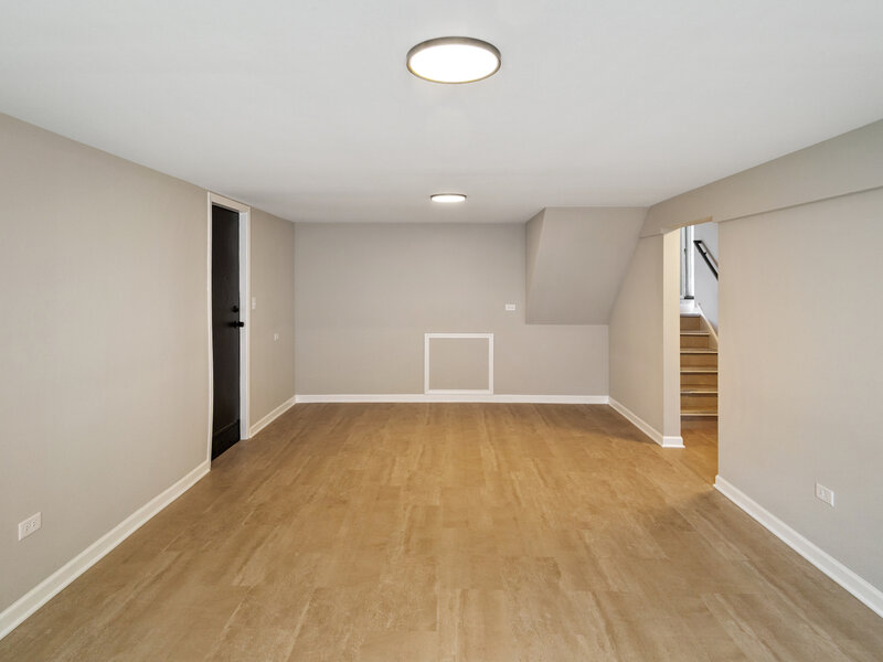 1340 Prince Drive South Holland IL 60473