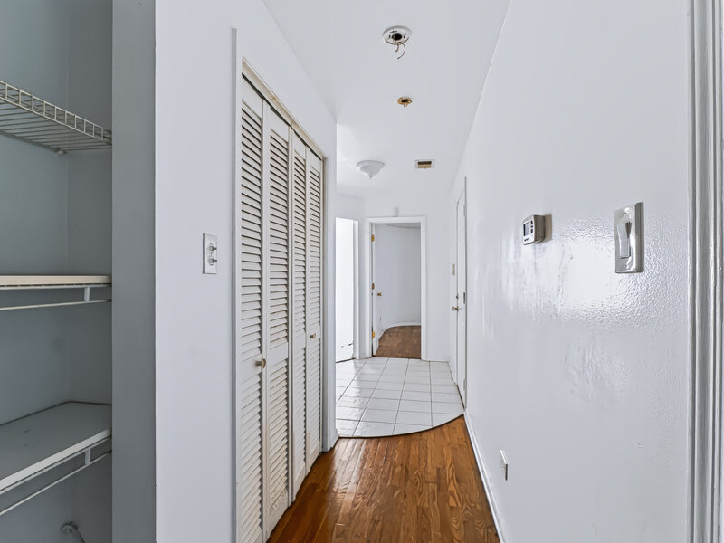 1942 E 72nd Place Chicago IL 60649