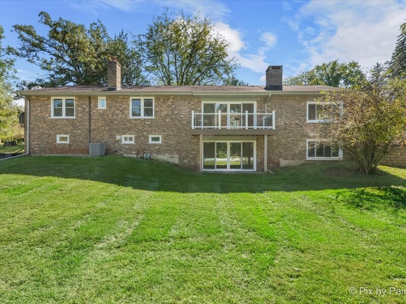 31 Penny Road Barrington Hills IL 60010