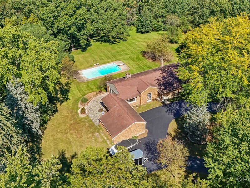 31 Penny Road Barrington Hills IL 60010