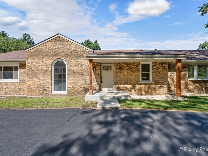 31 Penny Road Barrington Hills IL 60010