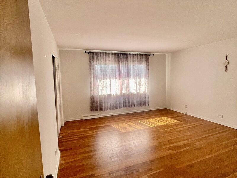 6036 N Winchester Avenue Chicago IL 60660