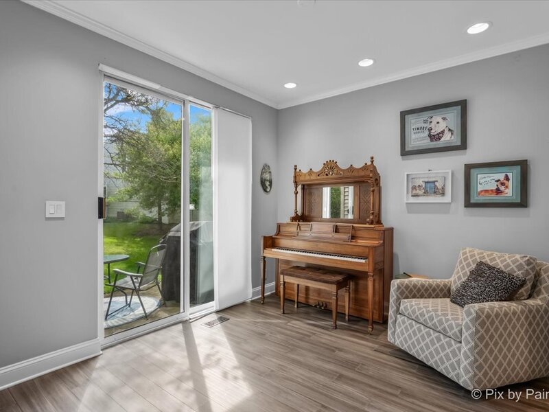 1423 Walnut Hill Avenue St. Charles IL 60174