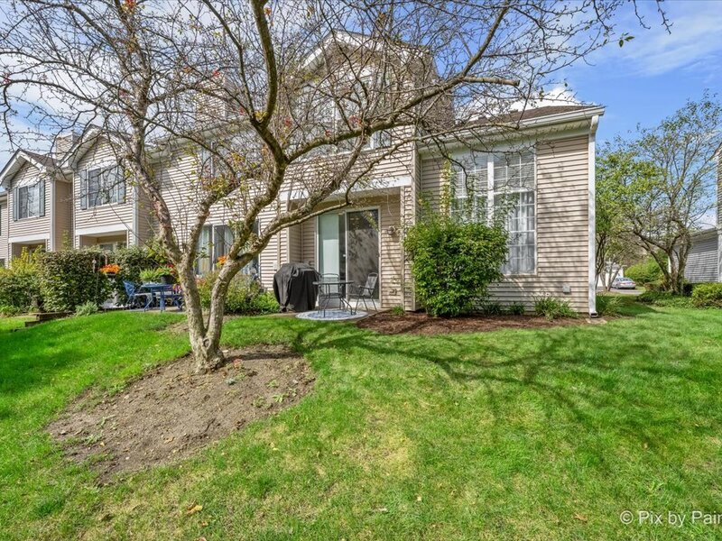 1423 Walnut Hill Avenue St. Charles IL 60174