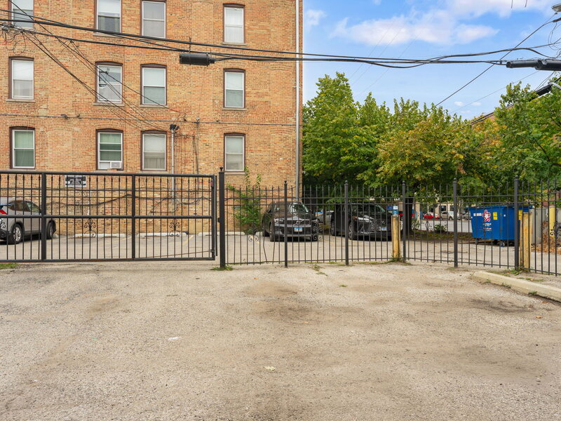 4710 S Ellis Avenue Chicago IL 60615