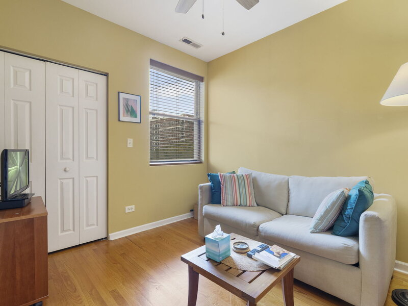 4710 S Ellis Avenue Chicago IL 60615