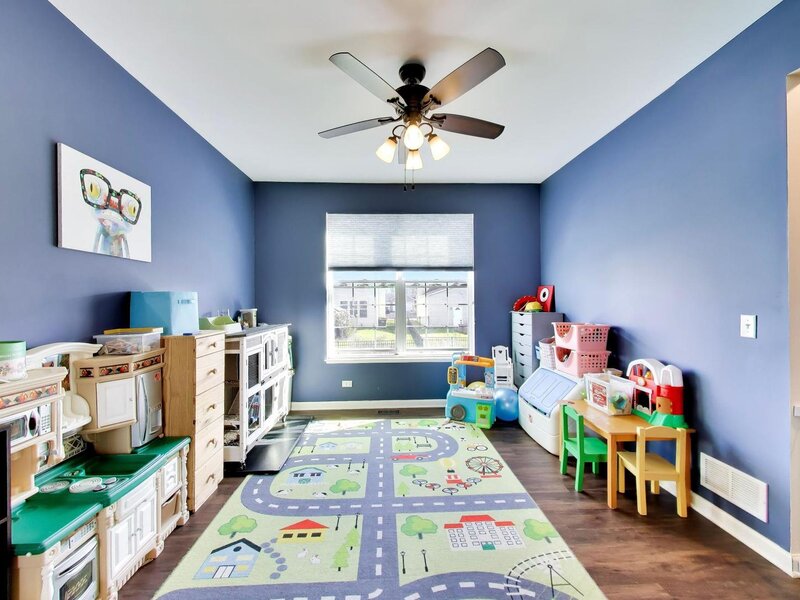 242 Bedford Lane Volo IL 60073