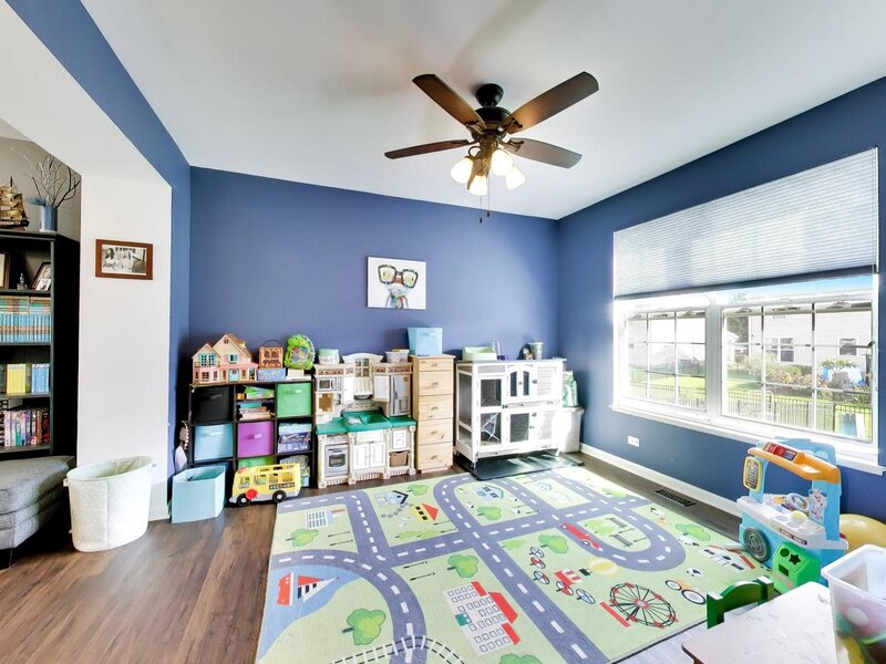 242 Bedford Lane Volo IL 60073