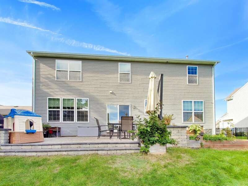 242 Bedford Lane Volo IL 60073