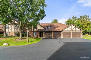 Photo of 845 Sheldon Court Wheaton IL 60189