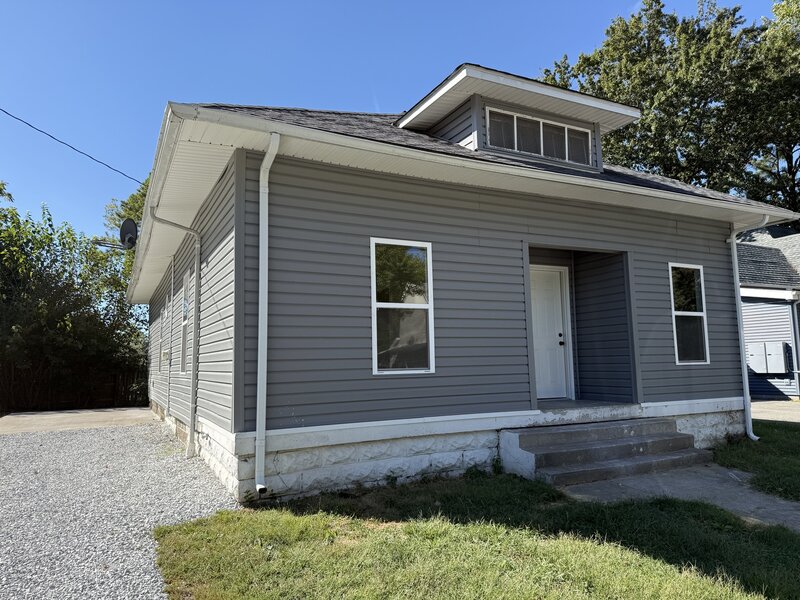 810 N Monroe Street Marion IL 62959