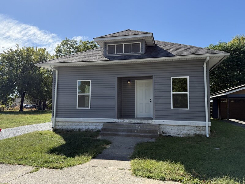 810 N Monroe Street Marion IL 62959
