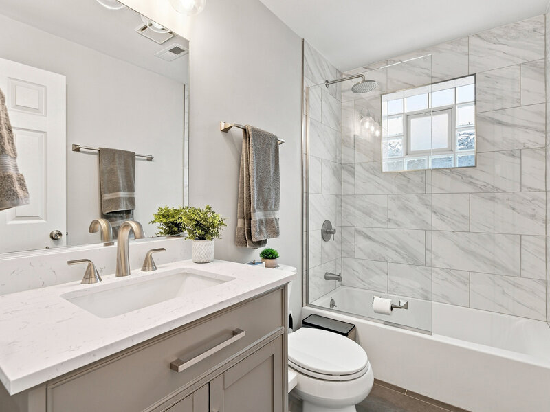 1518 W Superior Street Chicago IL 60622