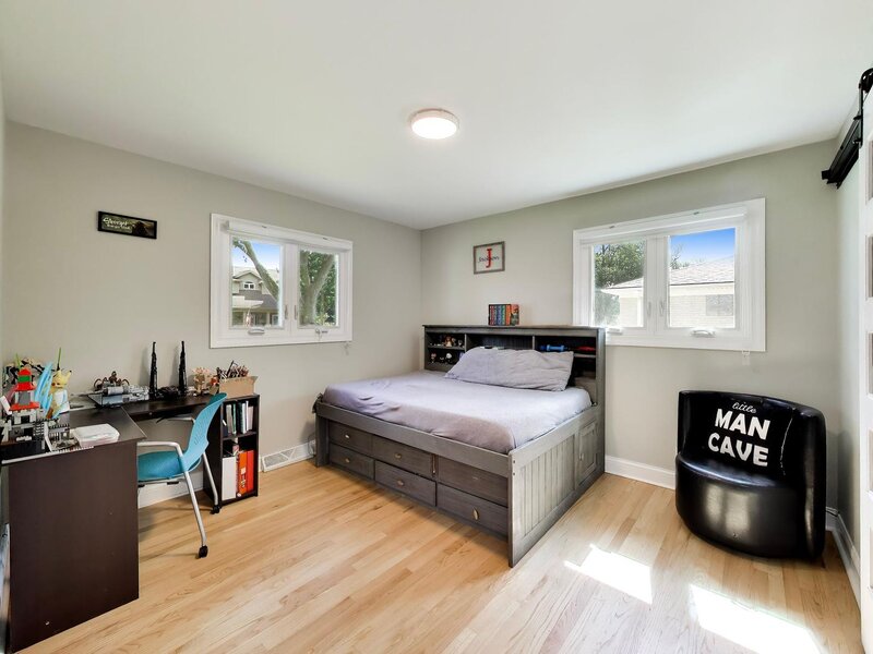 16 Audrey Lane Mount Prospect IL 60056